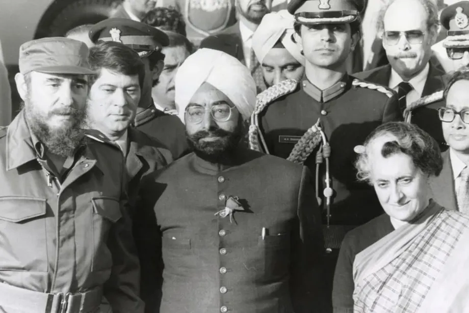 Indira Gandhi, a Alteração Constitucional e a República por Fazer