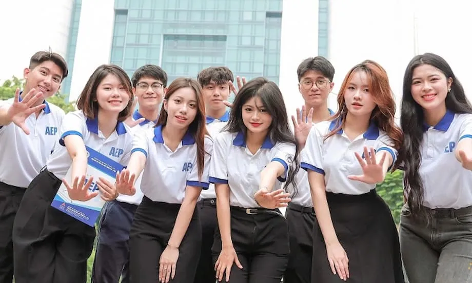 A Universidade Nacional de Economia do Vietname Toma o Inglês como Segunda Língua: um Salto Audacioso em Direção à Globalização