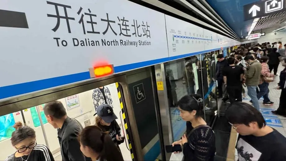 Sistemas de Metro da China Aumentam Tarifas e Reduzem Serviço perante Perdas Crescentes: Uma Perspetiva Nacional e Global