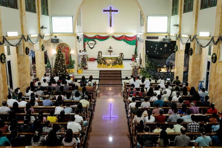 Indonésia sob escrutínio: ataques de multidões a casas de oração cristãs expõem o agravamento da intolerância religiosa