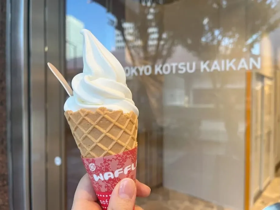 Um Sabor do Japão: O Paraíso dos Gelados Regionais do Tokyo Kotsu Kaikan e a Ascensão das Lojas Antena