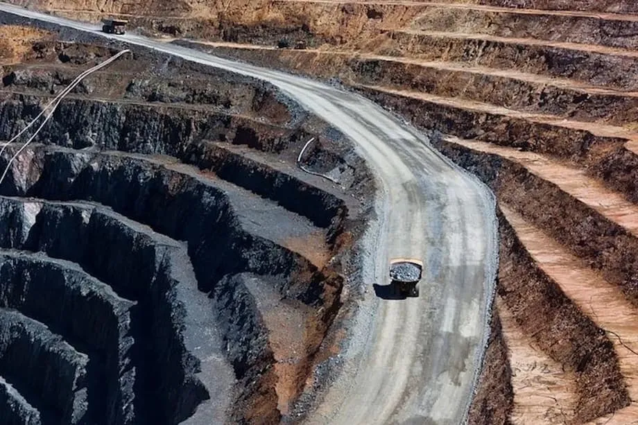 Ofensiva contra a Mineração de Lítio na China: Novas Regulamentações Remodelam uma Indústria Global