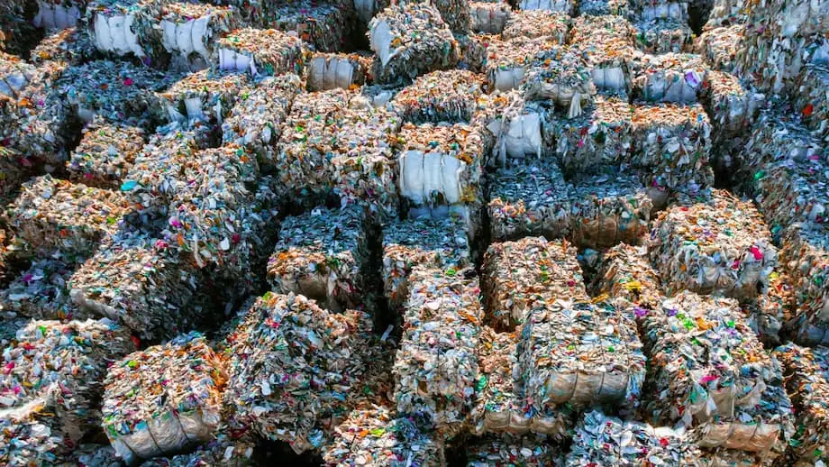 Processo inovador de um só passo converte resíduos plásticos em gasolina: equipa US-China estabelece novo padrão para a reciclagem