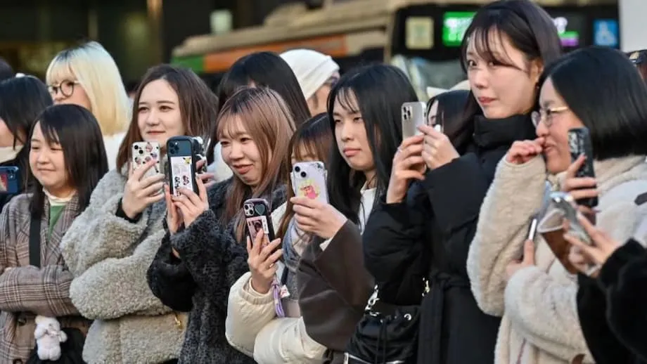Localidade japonesa acende debate com proposta de limitar o uso de smartphone a duas horas por dia