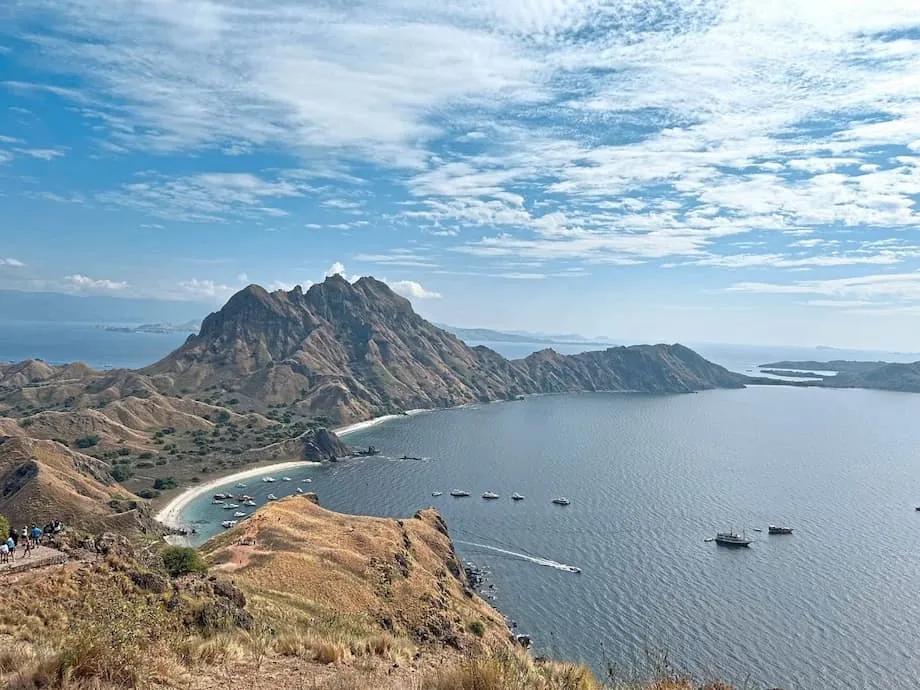 Labuan Bajo: A Nova Estrela Emergente da Indonésia para a Aventura Sustentável e o Charme Autêntico