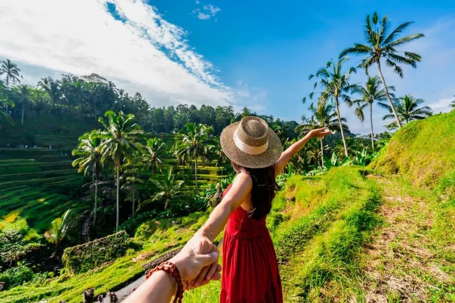 Americanos Enfrentam Novo Requisito de Permissão Digital para Entrada em Bali: O Que os Viajantes Precisam de Saber para 2025