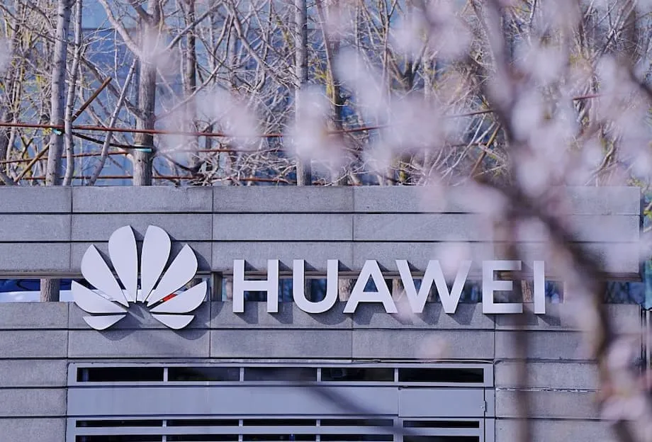 Fuga do CPU de Servidor Huawei Kunpeng 930: TSMC ou SMIC? Uma Análise Aprofundada do Próximo Chip Chinês para Servidores