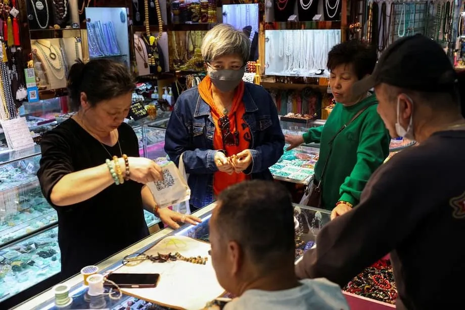 A China Intensifica o Impulso para a Economia Prateada à Medida que a População Envelhecida Transforma o Mercado de Consumo