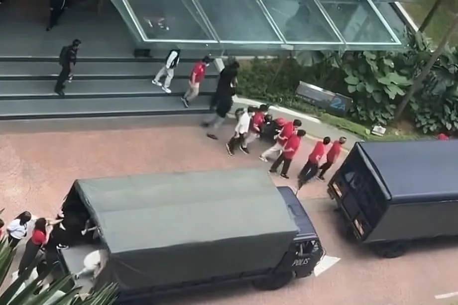 Polícia malaia detém mais de 400 pessoas numa grande rusga à Doo Group, ligada a Singapura, no âmbito do combate às burlas