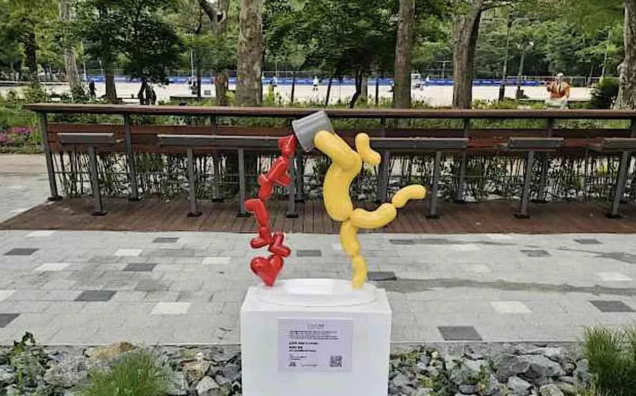 A Escultura Apodera-se de Seul 2025: Uma Galeria por Toda a Cidade ao Longo dos Parques e do Hangang