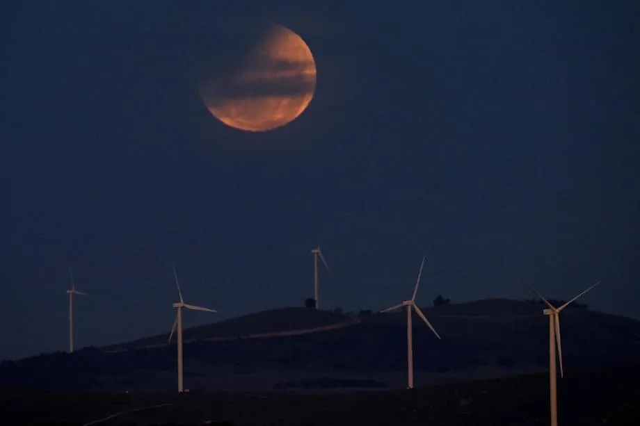 Lua de Sangue Vai Brilhar Sobre o Japão em Raro Eclipse Lunar Total na Madrugada de Segunda-Feira