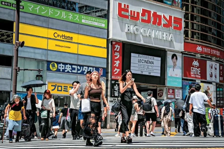 Japão Planeia Suplemento em Cartões de Crédito para Turistas Estrangeiros