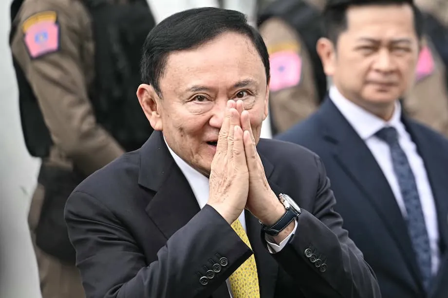 Tribunal Supremo da Tailândia Envía Thaksin Shinawatra para a Prisão Após Estadia em Hospital Considerada Ilegal