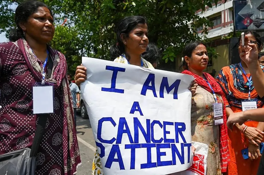 O paradoxo do cancro na Índia: mais mulheres diagnosticadas, mais homens a morrer