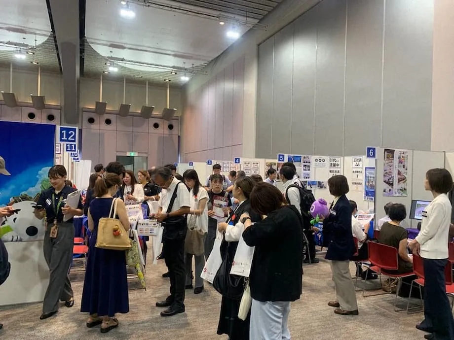Empregadores japoneses disputam a contratação do pessoal da Expo de Osaka à medida que o evento se aproxima do final