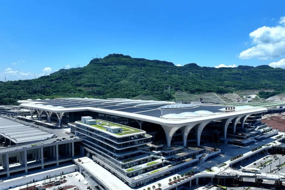 A China interior em ascensão Wuhan Chongqing e Xining impulsionam um novo mapa do crescimento