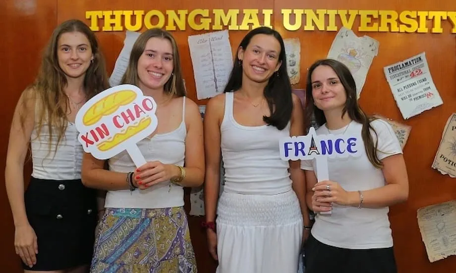 Vietname pondera permitir que estudantes estrangeiros trabalhem a tempo parcial