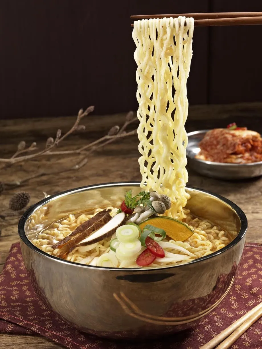 Vietname Lidera Consumo Per Capita de Noodles Instantâneos, Coreia Fica em Segundo e Procura Global Atinge Recorde