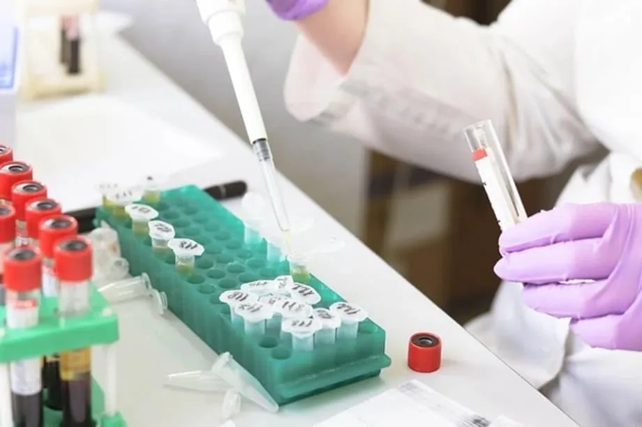 China aproxima-se da liderança científica dos EUA em IA, quântico e biotecnologia