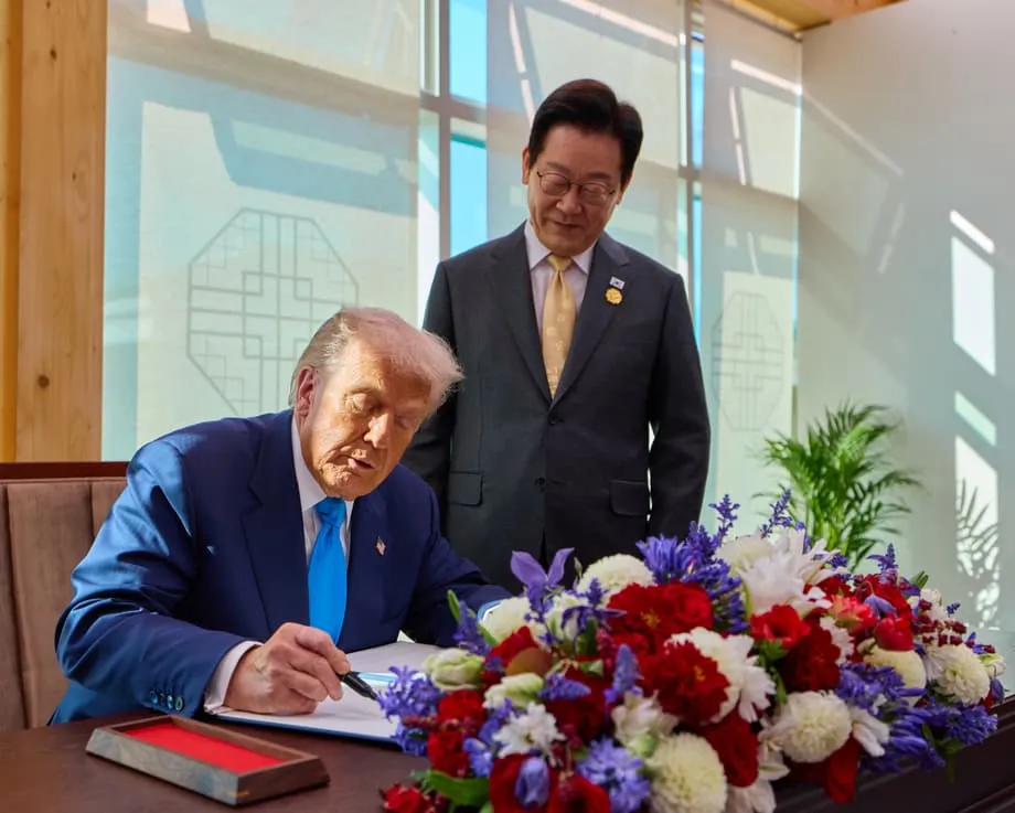 Trump aprova plano sul-coreano de submarino movido a energia nuclear ligado ao comércio e à construção naval