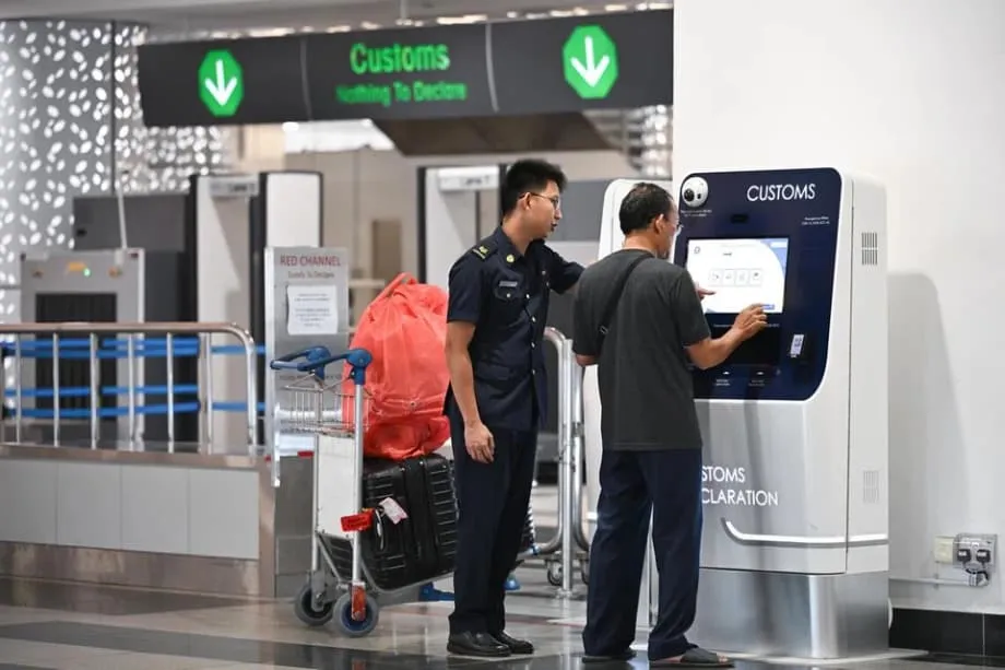 IVA de Singapura sobre compras no estrado: o que os viajantes devem declarar em 2025