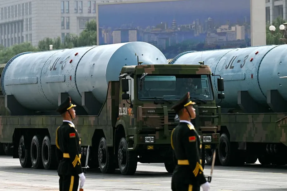 Imagens de satélite revelam a vasta construção de fábricas de mísseis da China e os seus objetivos estratégicos