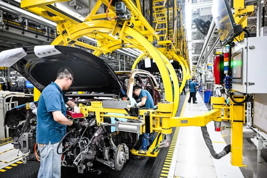 China almeja força fabril duradoura e autonomia tecnológica no próximo plano