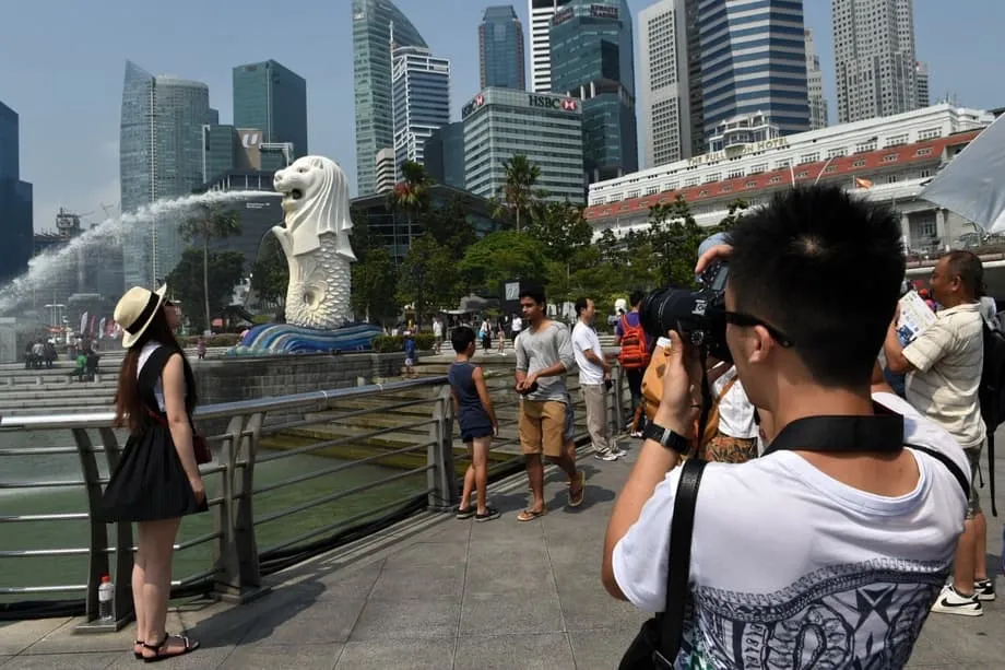 Porque é que os viajantes chineses escolhem Singapura apesar dos preços elevados