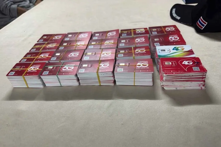 Prisão na fronteira tailandesa revela 1.000 cartões SIM ligados a centros de fraude em Mianmar