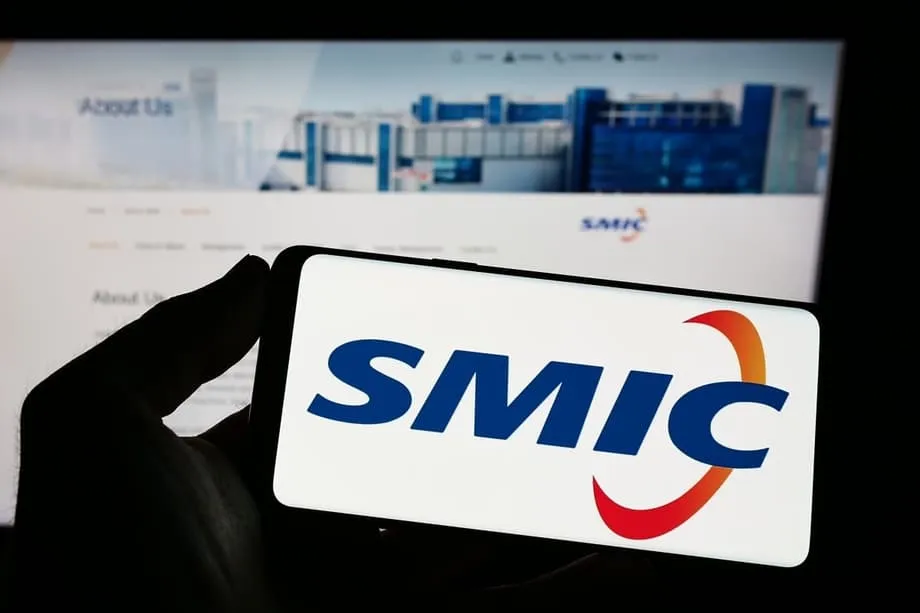 A SMIC aproveita a escassez de chips e a localização na China para um novo recorde de vendas