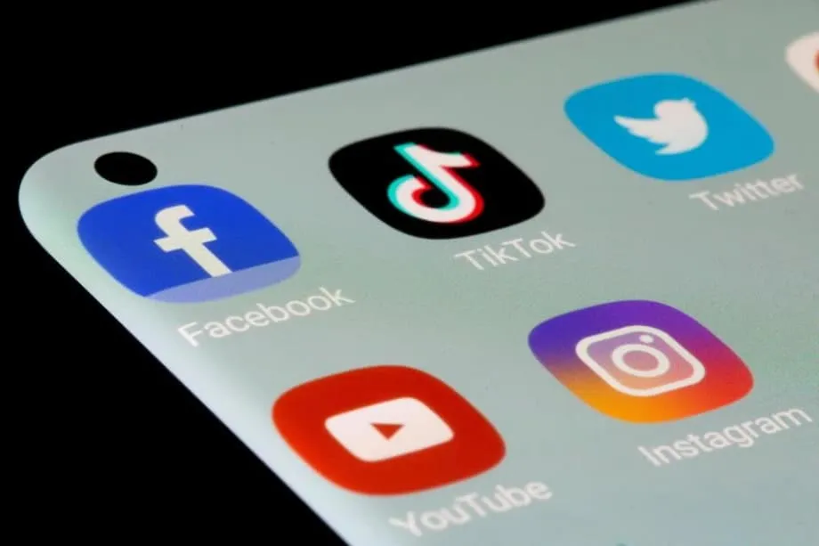 Malásia marca início de 2026 para limite de idade nas redes sociais e verificação de identidade