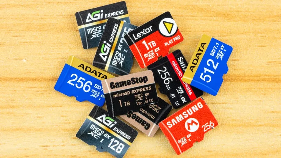 Procura de IA desencadeia aperto no armazenamento no Japão: cartões microSD e discos rígidos em escassez à medida que os preços da memória sobem