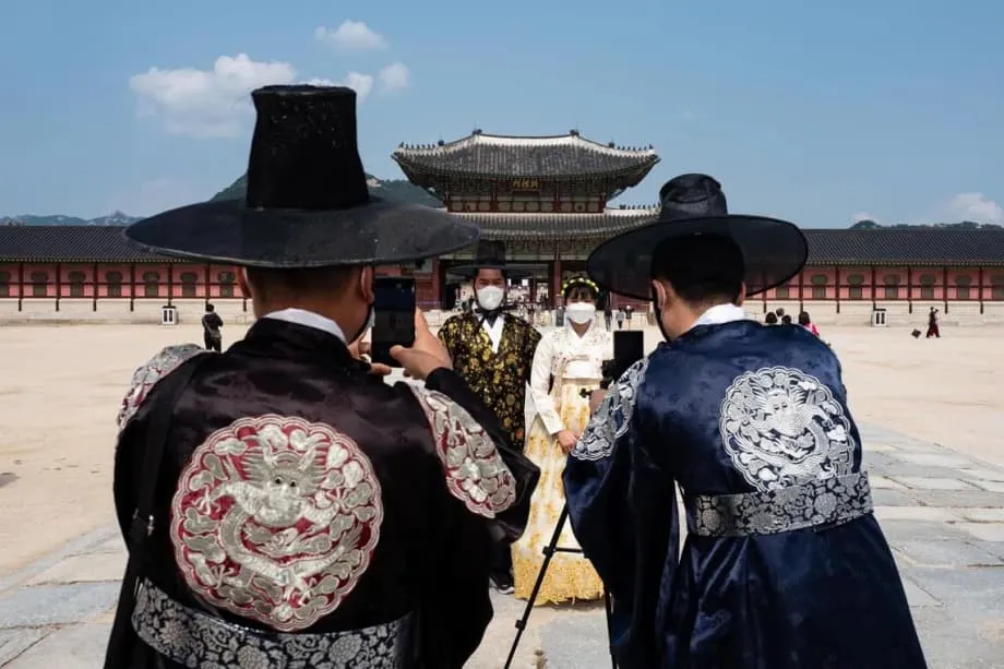 Coreia do Sul torna-se a principal escolha dos viajantes chineses à medida que aumentam as tensões entre a China e o Japão