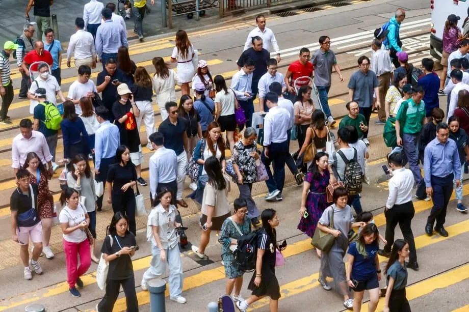 Hong Kong abre entrada sem visto de curta duração a mais cinco setores profissionais, total chega a 17