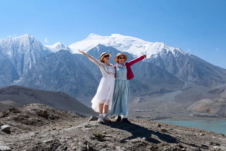 O boom turístico do Xinjiang mascara problemas mais profundos