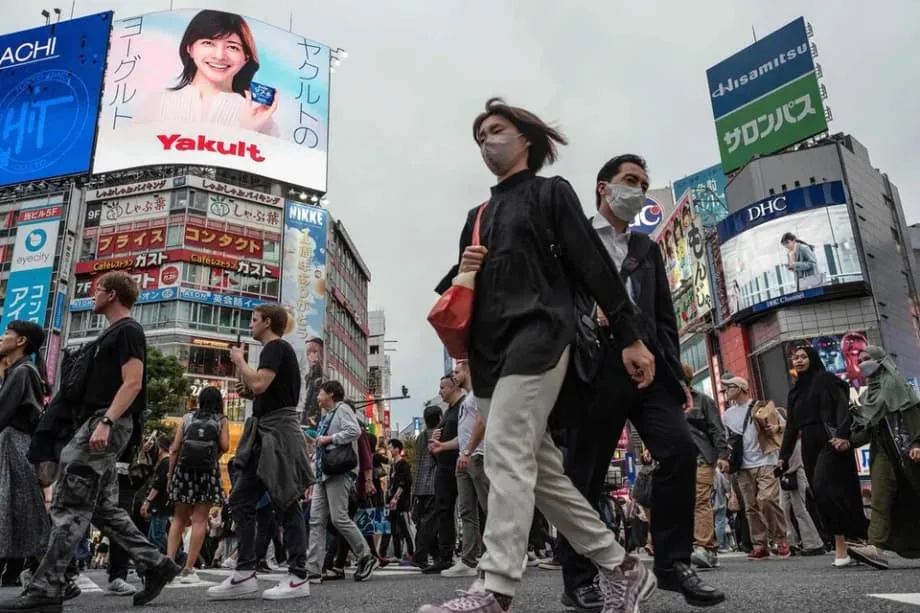 Sondagem mostra crescente ceticismo em relação aos trabalhadores estrangeiros no Japão enquanto receios de segurança ultrapassam necessidades laborais