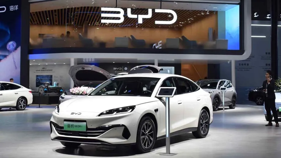 Marcas automóveis chinesas prestes a liderar as vendas globais em 2025