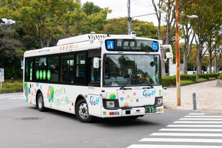 Primeiro ensaio de autocarro autónomo de Nível 4 de Tóquio em estradas públicas
