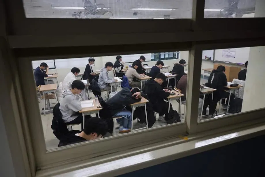 Mudança de Maré: Estudantes sul-coreanos afastam-se das elites de Seul e das áreas de Medicina