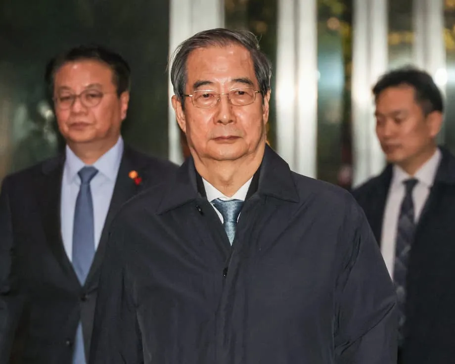 Antigo primeiro-ministro sul-coreano Han Duck-soo condenado a 23 anos em histórico veredicto de insurreição por lei marcial