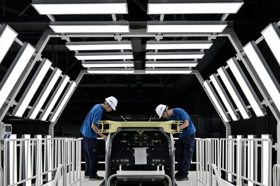 Potência industrial chinesa Guangdong reduz meta de crescimento para 2026 em plena crise imobiliária