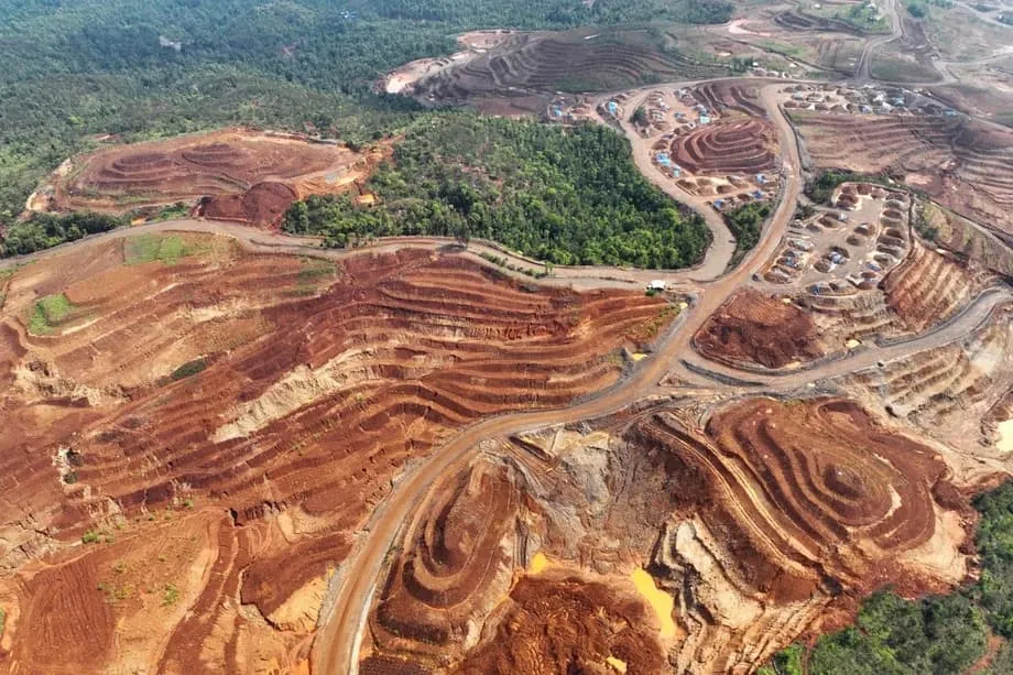 Acordo de níquel entre EUA e Indonésia ameaça o domínio da China na cadeia de abastecimento