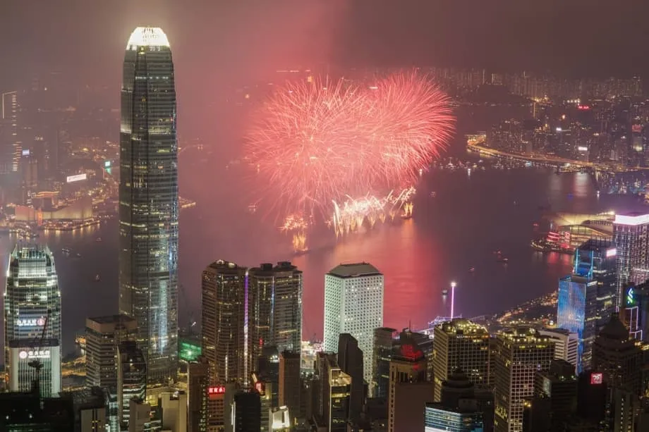 Hong Kong posicionado para se tornar o principal centro financeiro mundial à medida que a China acelera a globalização do yuan