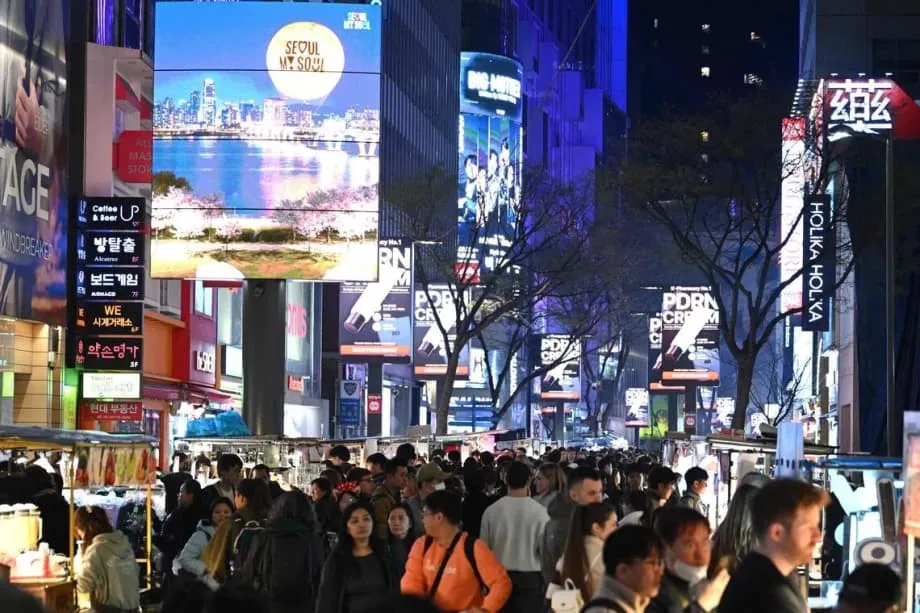 Coreia do Sul regista números recorde de turismo com o regresso dos BTS a impulsionar o crescimento económico