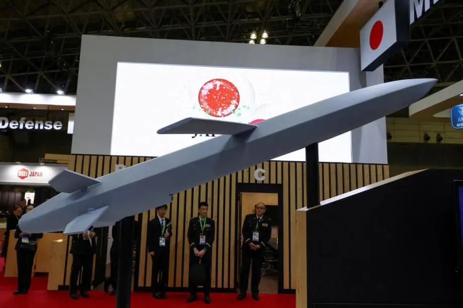 Japão abre mercado global de armamento numa mudança histórica da política de defesa