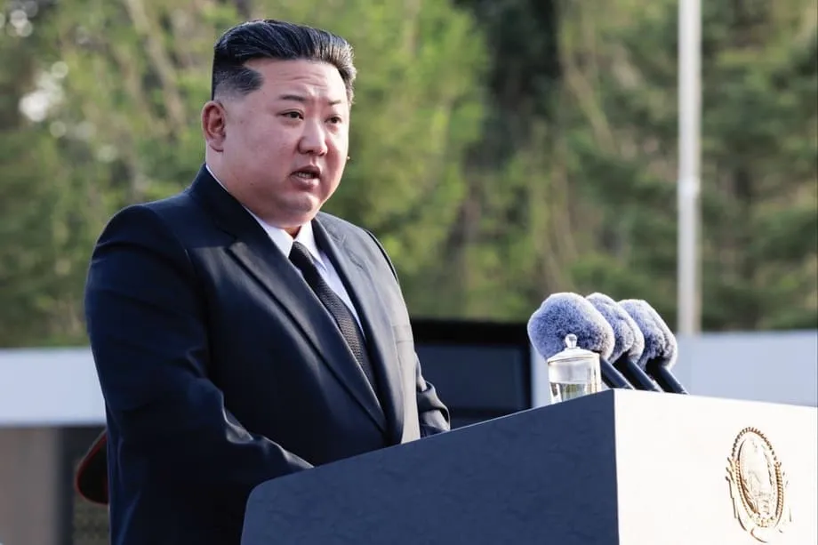 Coreia do Norte abandona objetivo de reunificação em histórica revisão constitucional