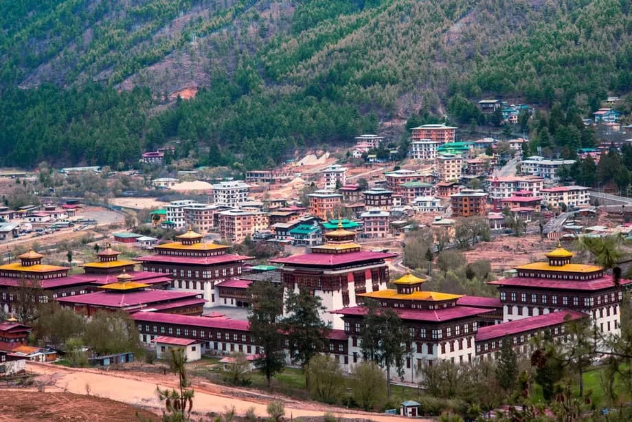 Thimphu reelege o seu presidente da câmara enquanto a participação mais baixa de sempre expõe as barreiras ao voto no Butão