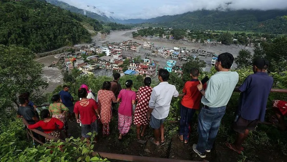 Nepal procura 20 milhões de dólares ao fundo climático da ONU após cheias mortais nos Himalaias