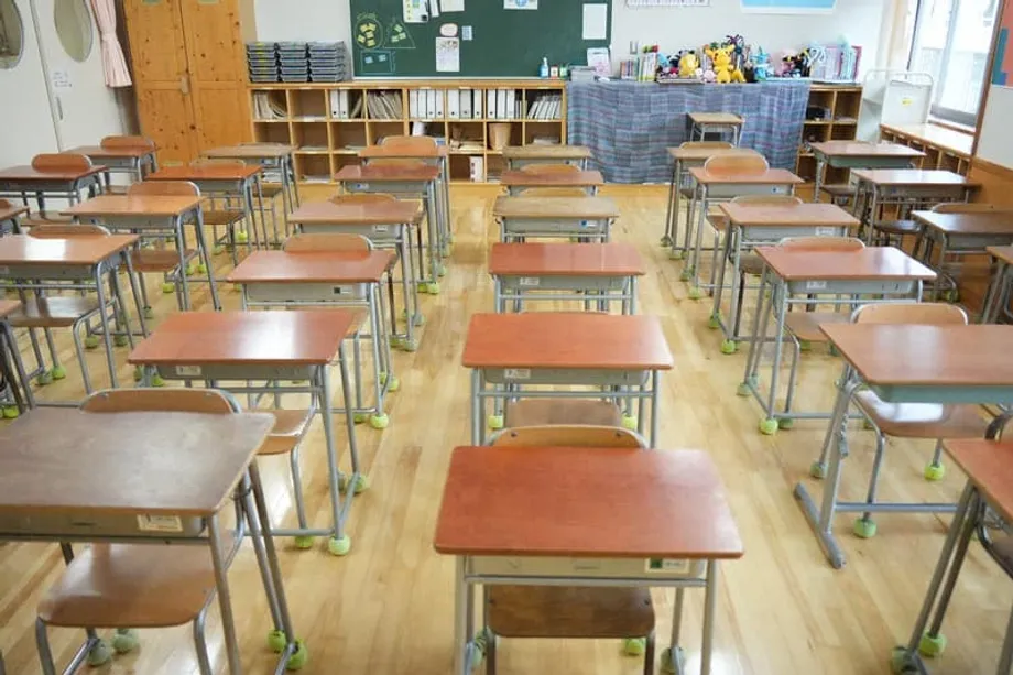 Tóquio define regras escolares para pais monstro com gravações e reuniões de 30 minutos