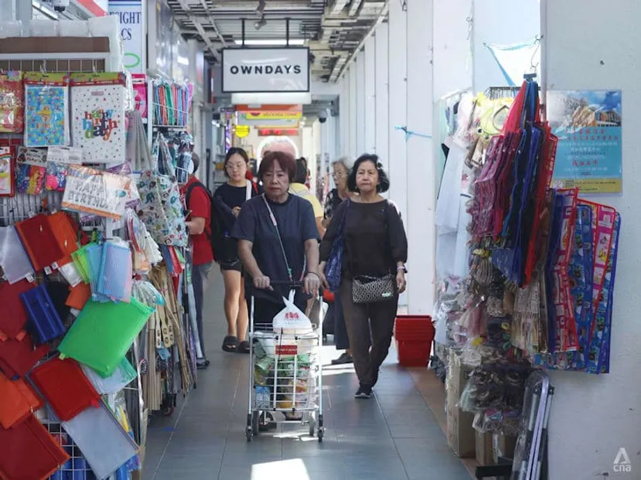 Comércio nos bairros residenciais de Singapura numa encruzilhada: tradição, cadeias e comunidade